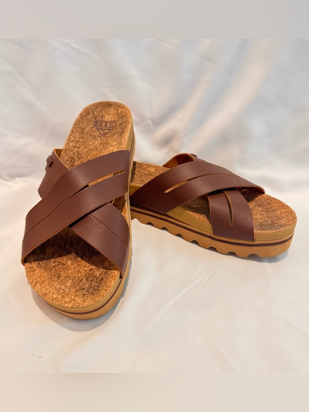 Reef Kaia Cross Sandals Nutmeg Brown Tan Size 7 Women's Slides Platform Summer